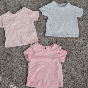 Primark Girls T-shirts In Soft Pink and Gray Size 6-9 Months